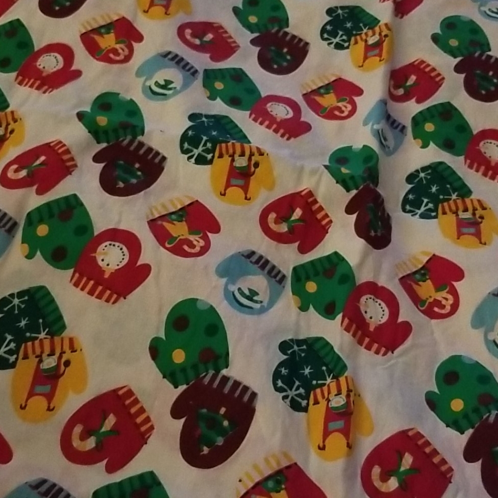 Festive Mitten Patterned Fabric - Picture 2 of 4